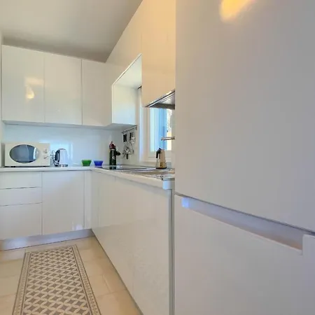 Anna Novigrad Istria