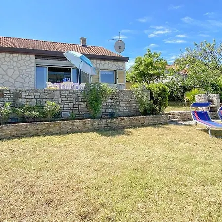 Holiday home Anna *