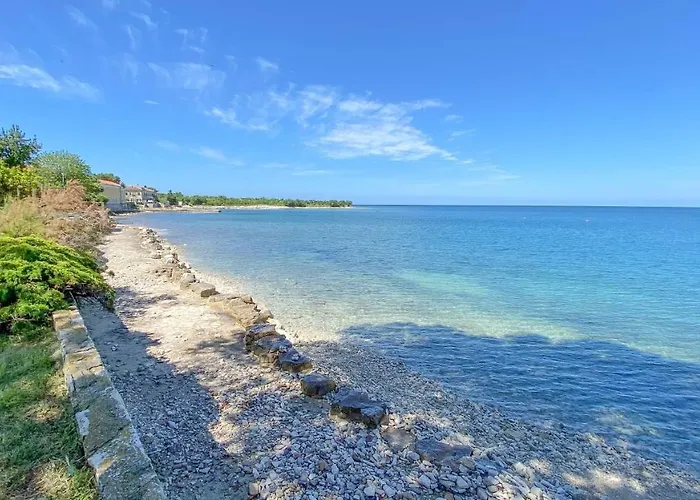 Anna * Novigrad Istria